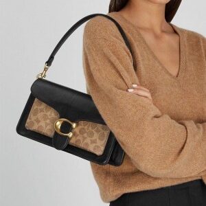 coac h tabby sig cc 26 leather shoulder bag with box 894