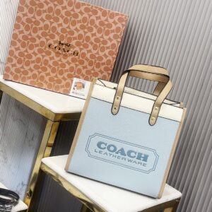 coac h field tote bag with og folding box with 6466