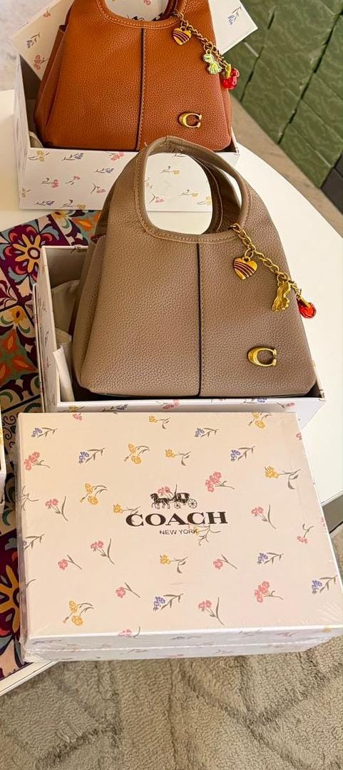 coac h lana shoulder bag with folding box with charm 6474 coac h lana shoulder bag with folding box with charm 6474