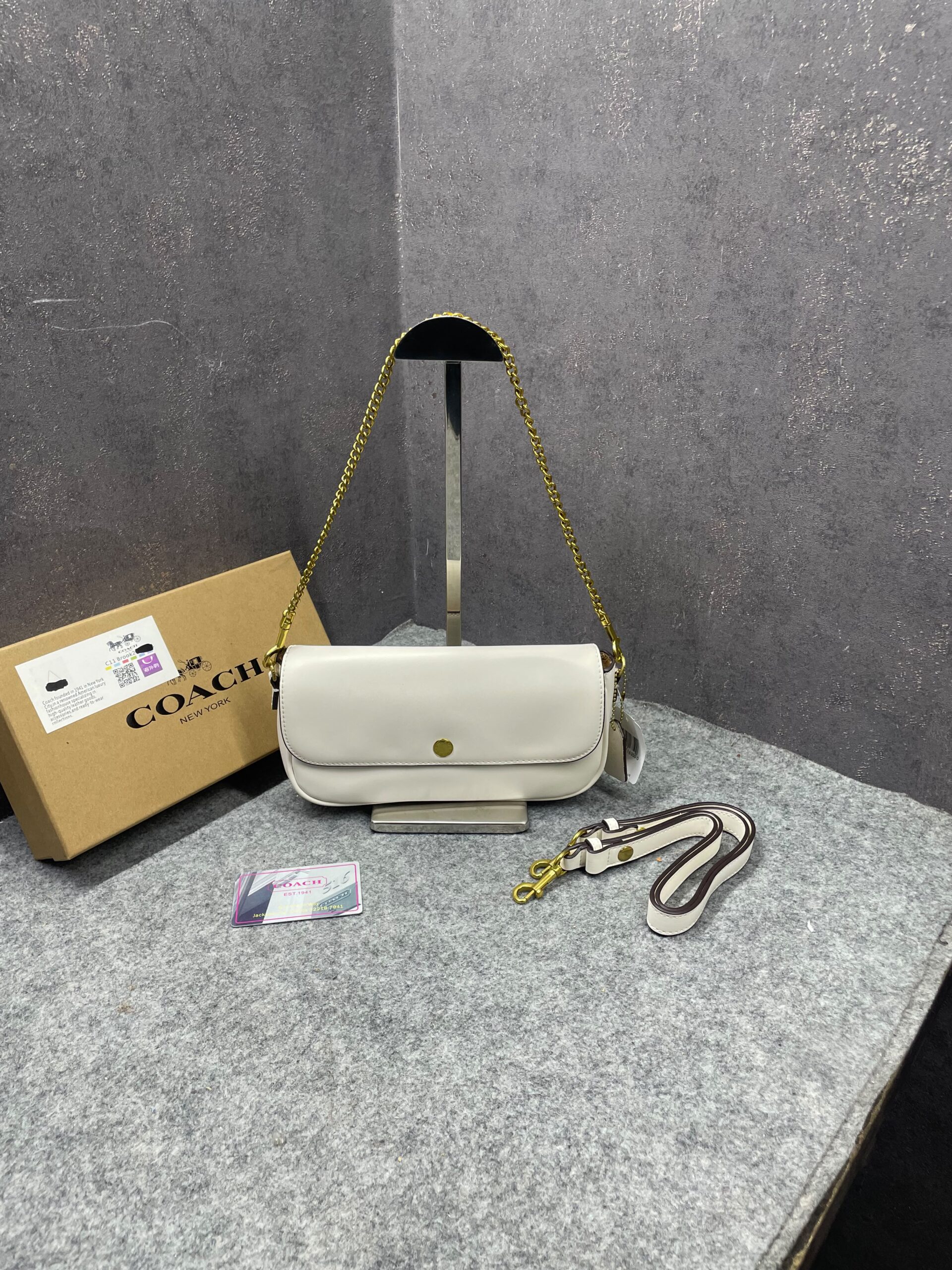 coachh brook flap chain bag with og box dust cover c11 white coachh brook flap chain bag with og box dust cover c11 white