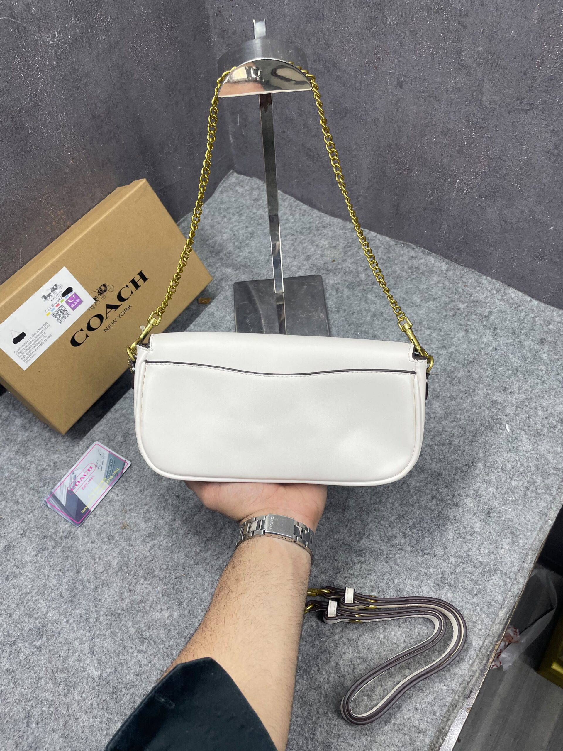 coachh brook flap chain bag with og box dust cover c11 white coachh brook flap chain bag with og box dust cover c11 white
