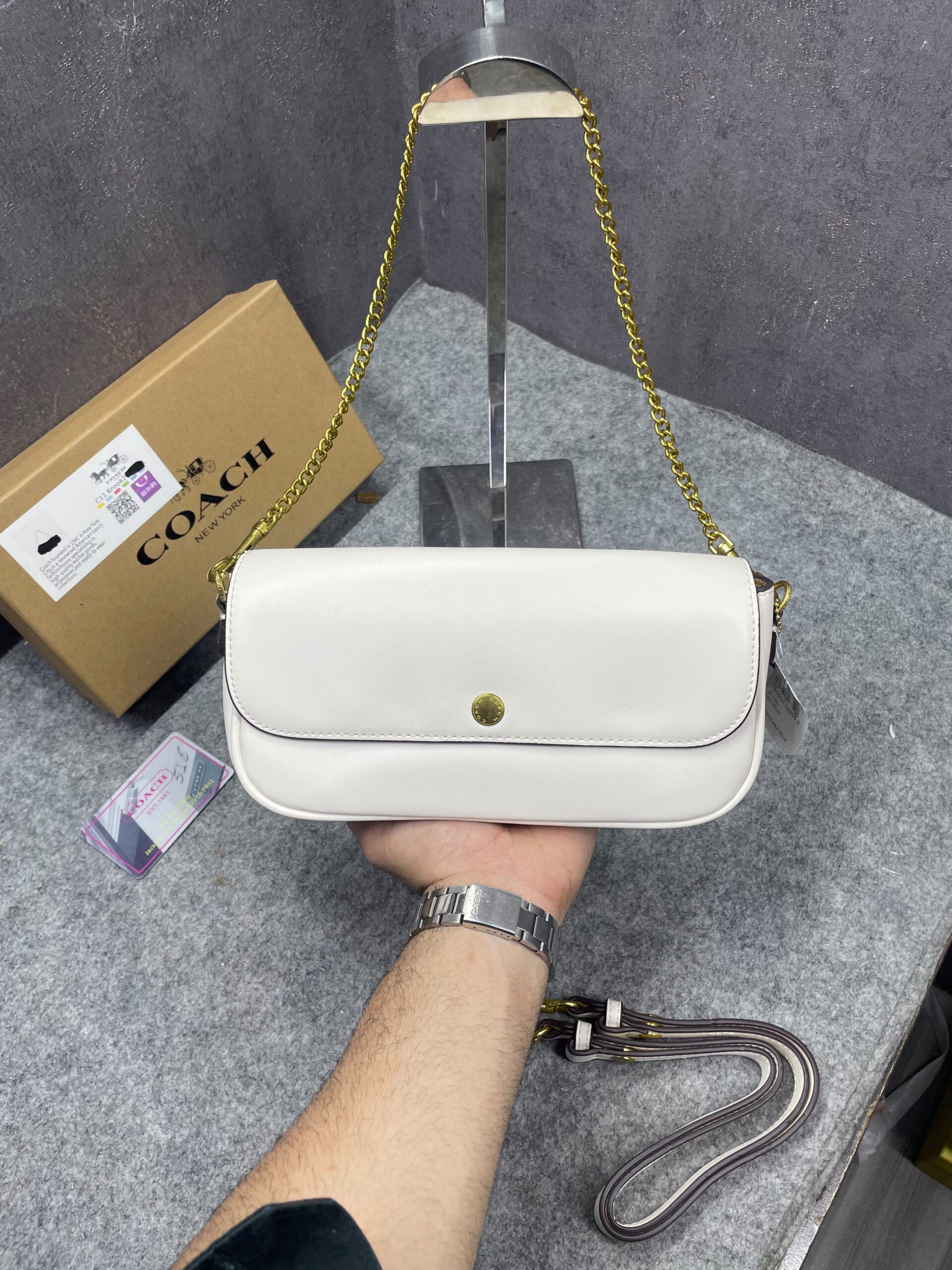 coachh brook flap chain bag with og box dust cover c11 white coachh brook flap chain bag with og box dust cover c11 white