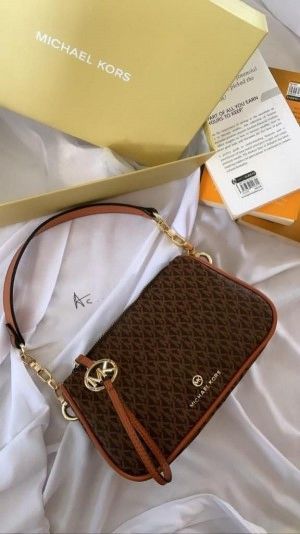 michael kor s mk jet set monogram print shoulder bag 5761 michael kor s mk jet set monogram print shoulder bag 5761