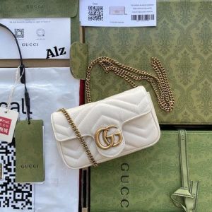 gucc i marmont sipermini 16cm with og box 6435