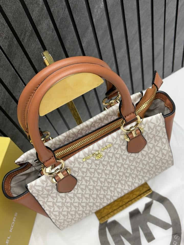 michaell kors 1687 beige marilyn small satchel with og box & dust cover beige brown michaell kors 1687 beige marilyn small satchel with og box & dust cover beige brown