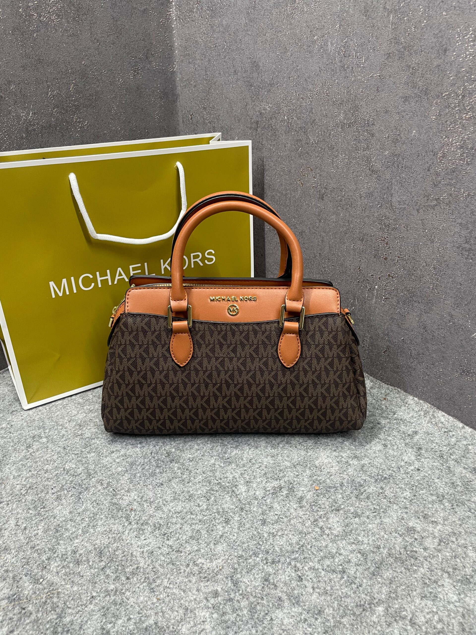 michaell kors arden satchel with og box & dust cover 2387 coffee brown michaell kors arden satchel with og box & dust cover 2387 coffee brown