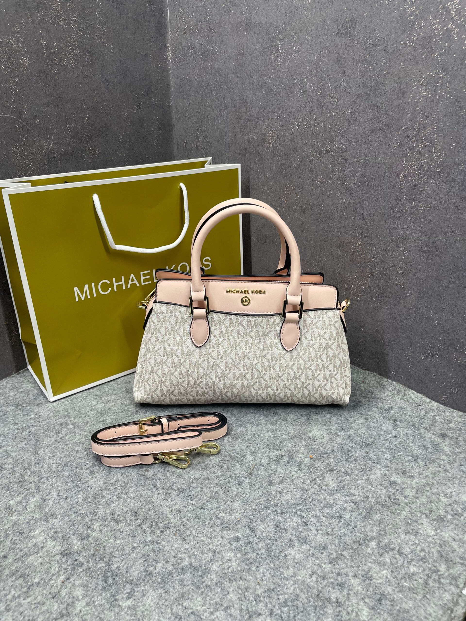 michaell kors arden satchel with og box & dust cover 2387 beige pink michaell kors arden satchel with og box & dust cover 2387 beige pink