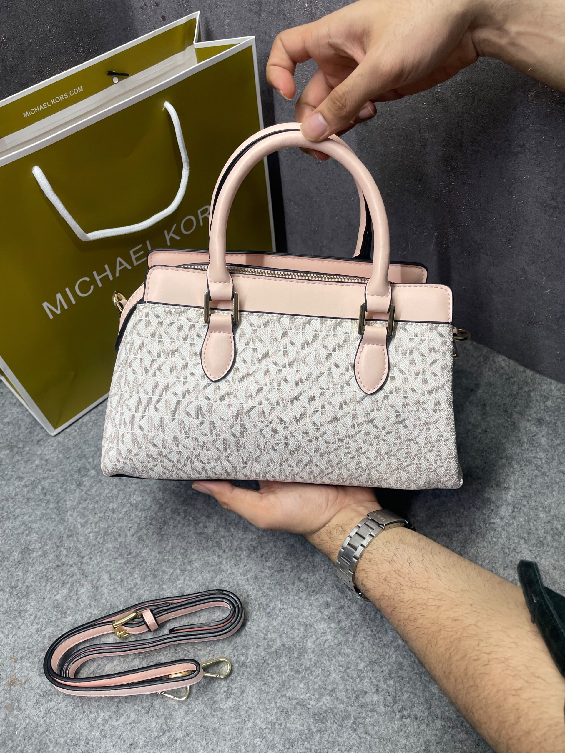 michaell kors arden satchel with og box & dust cover 2387 beige pink michaell kors arden satchel with og box & dust cover 2387 beige pink