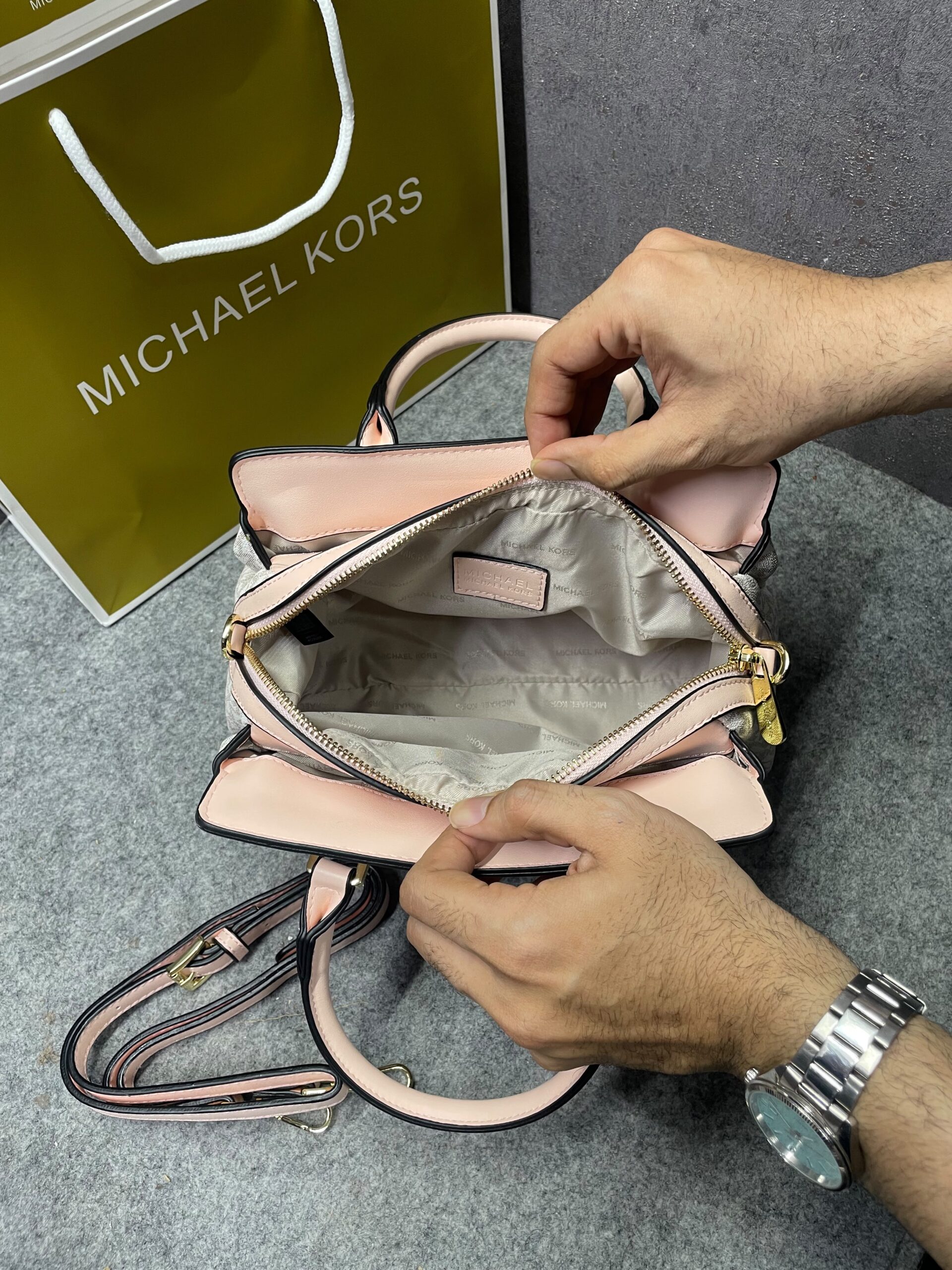 michaell kors arden satchel with og box & dust cover 2387 beige pink michaell kors arden satchel with og box & dust cover 2387 beige pink
