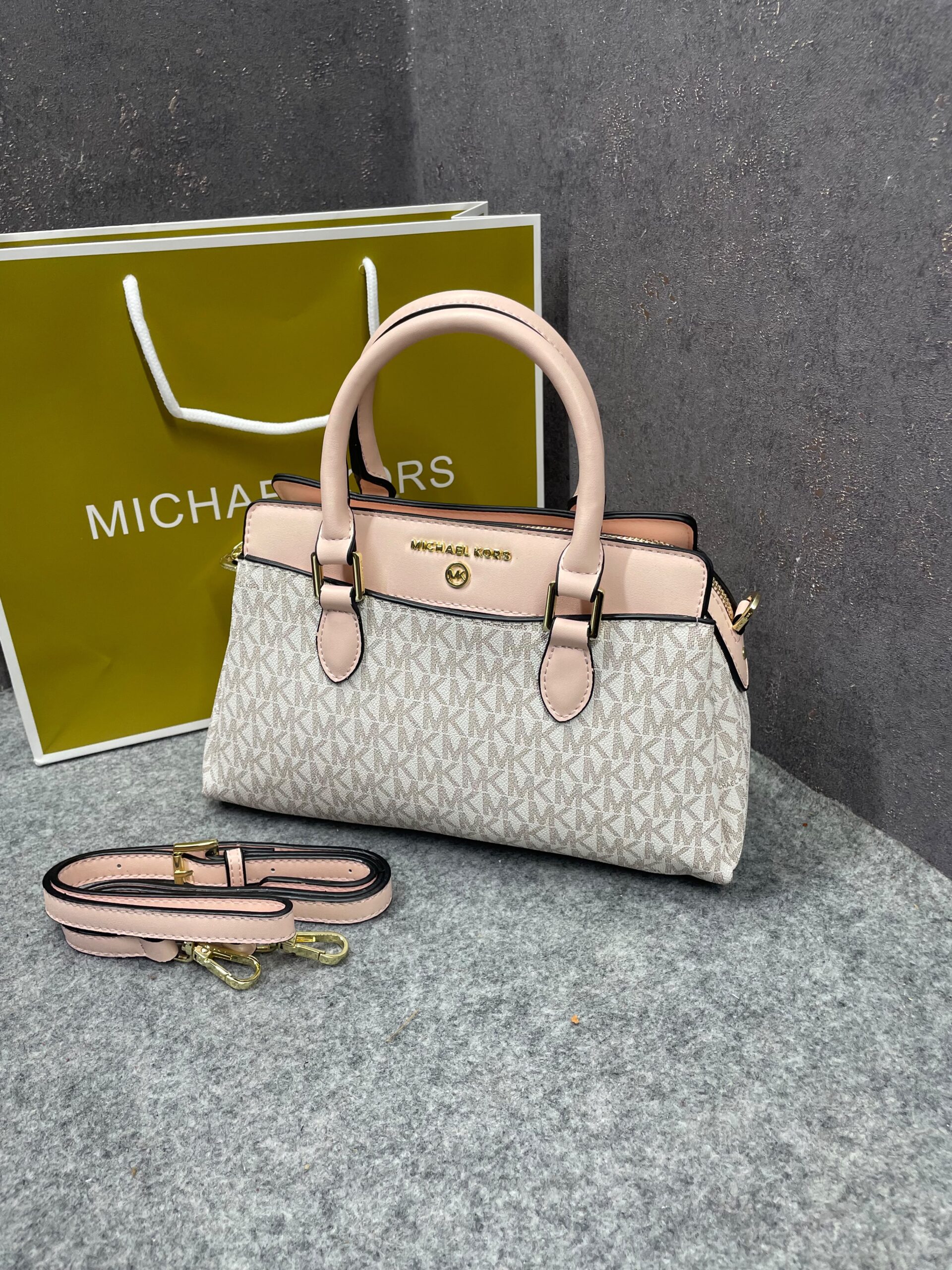 michaell kors arden satchel with og box & dust cover 2387 beige pink michaell kors arden satchel with og box & dust cover 2387 beige pink