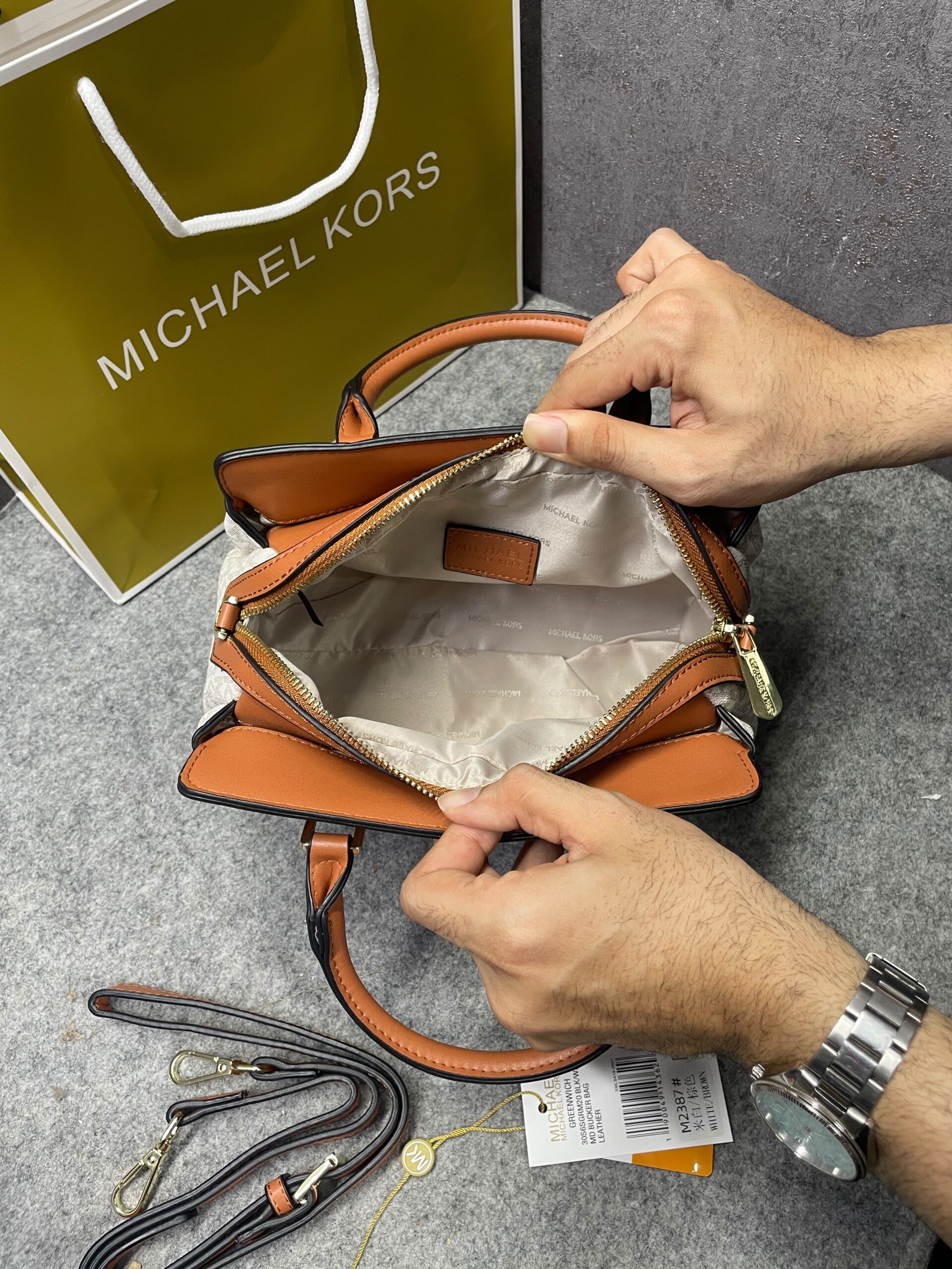 michaell kors arden satchel with og box & dust cover 2387 beige brown michaell kors arden satchel with og box & dust cover 2387 beige brown