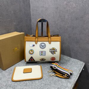 coaach field medium c05 tote 22 colorful patches collections with og box & dust cover c05
