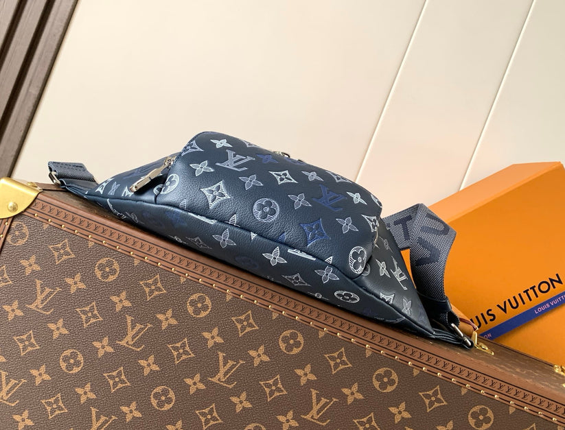 louuis vuitton rush navy blue bumbag monogram heritage with og box & dust cover 47058 blue louuis vuitton rush navy blue bumbag monogram heritage with og box & dust cover 47058 blue