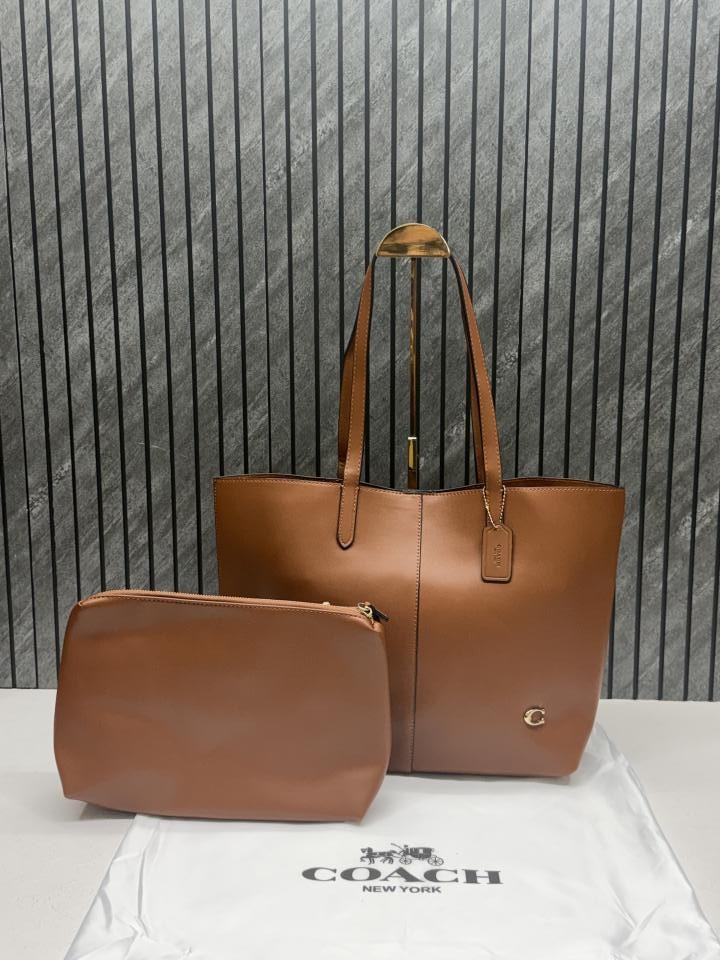 coacchh tan brown north tote with dustcover & pouch 8203 brown coacchh tan brown north tote with dustcover & pouch 8203 brown