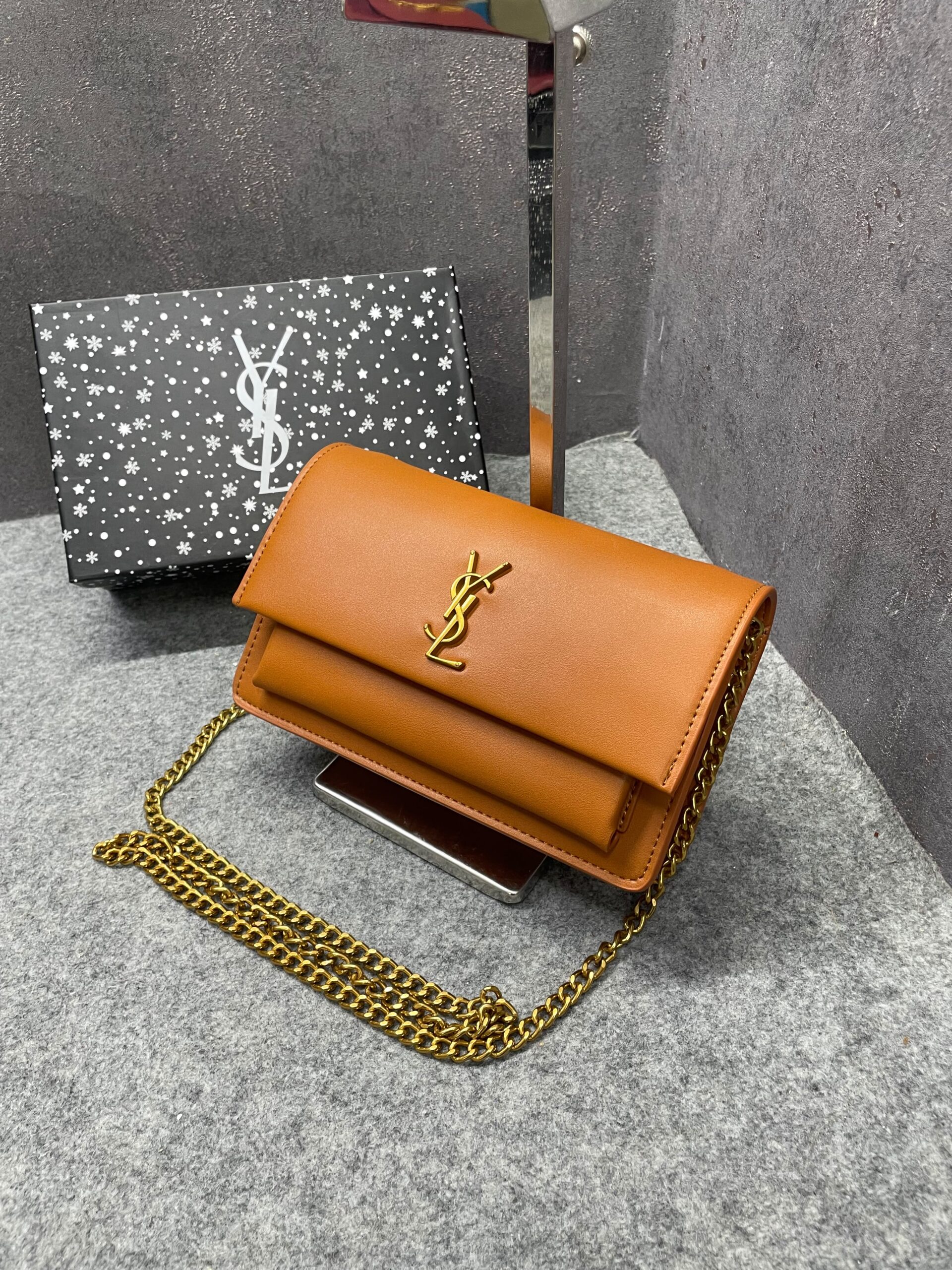 ysl sunset brown small shoulder bag with og box & dust cover 8878 brown ysl sunset brown small shoulder bag with og box & dust cover 8878 brown