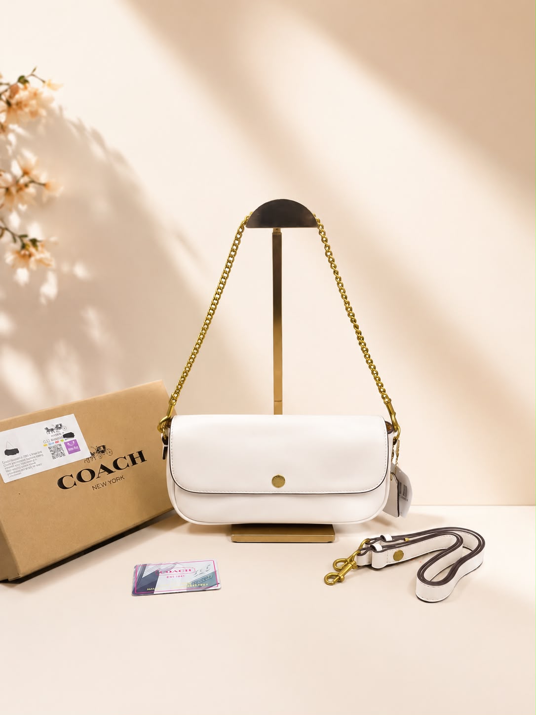 coacchh brook flap chain bag with og box dust cover c11 white coacchh brook flap chain bag with og box dust cover c11 white