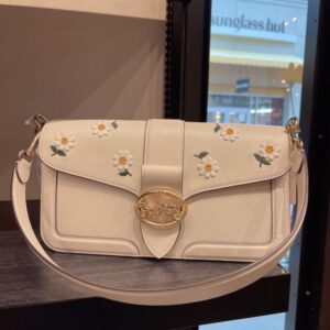 coac georgie shoulder bag with orignal box 892