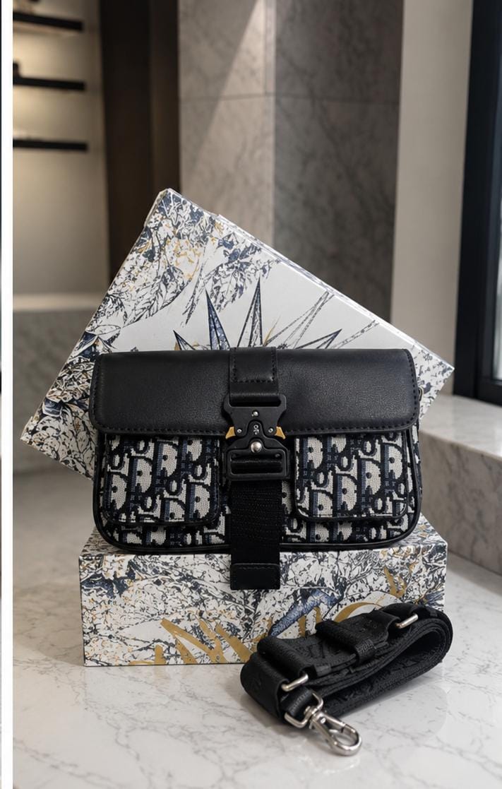christian dio mini saddle messenger bag with box 6499 christian dio mini saddle messenger bag with box 6499