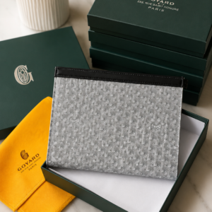 goyarrd senat clutch grey pouch signature chevron with og box & dust cover 61692 grey