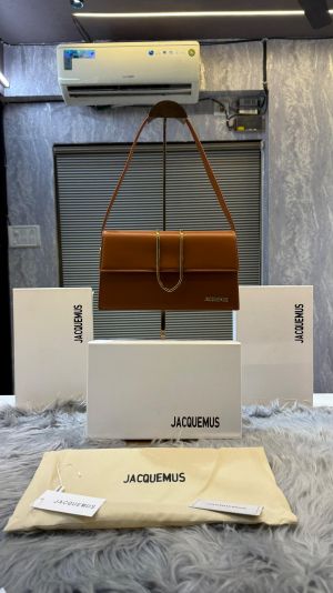 jacquemus leather le bambino with sling strap og box & dust bag 6241 jacquemus leather le bambino with sling strap og box & dust bag 6241