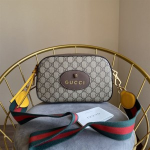 gucc neo vintage gg supreme messenger bag with og box etc 412 1976 gucc neo vintage gg supreme messenger bag with og box etc 412 1976