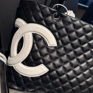 chane handbag premium quality with dust bag 5176 6040 chane handbag premium quality with dust bag 5176 6040