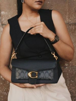 coac tabby sig cc 26 leather shoulder bag with box 5640 coac tabby sig cc 26 leather shoulder bag with box 5640