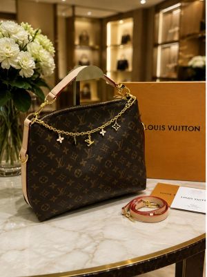 s vuitton multipass monogram handbag with box 6338 s vuitton multipass monogram handbag with box 6338