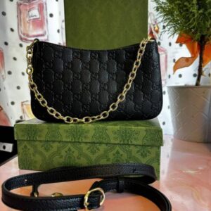 gucci gg emblem black small shoulder bag with og box & dust bag 815263 black