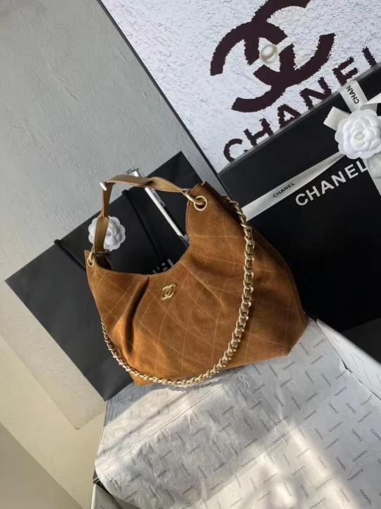 chaneell cb noir ligne elancee shoulder maxi bag suede brown with original carry bag dustcover tags c8323 chaneell cb noir ligne elancee shoulder maxi bag suede brown with original carry bag dustcover tags c8323