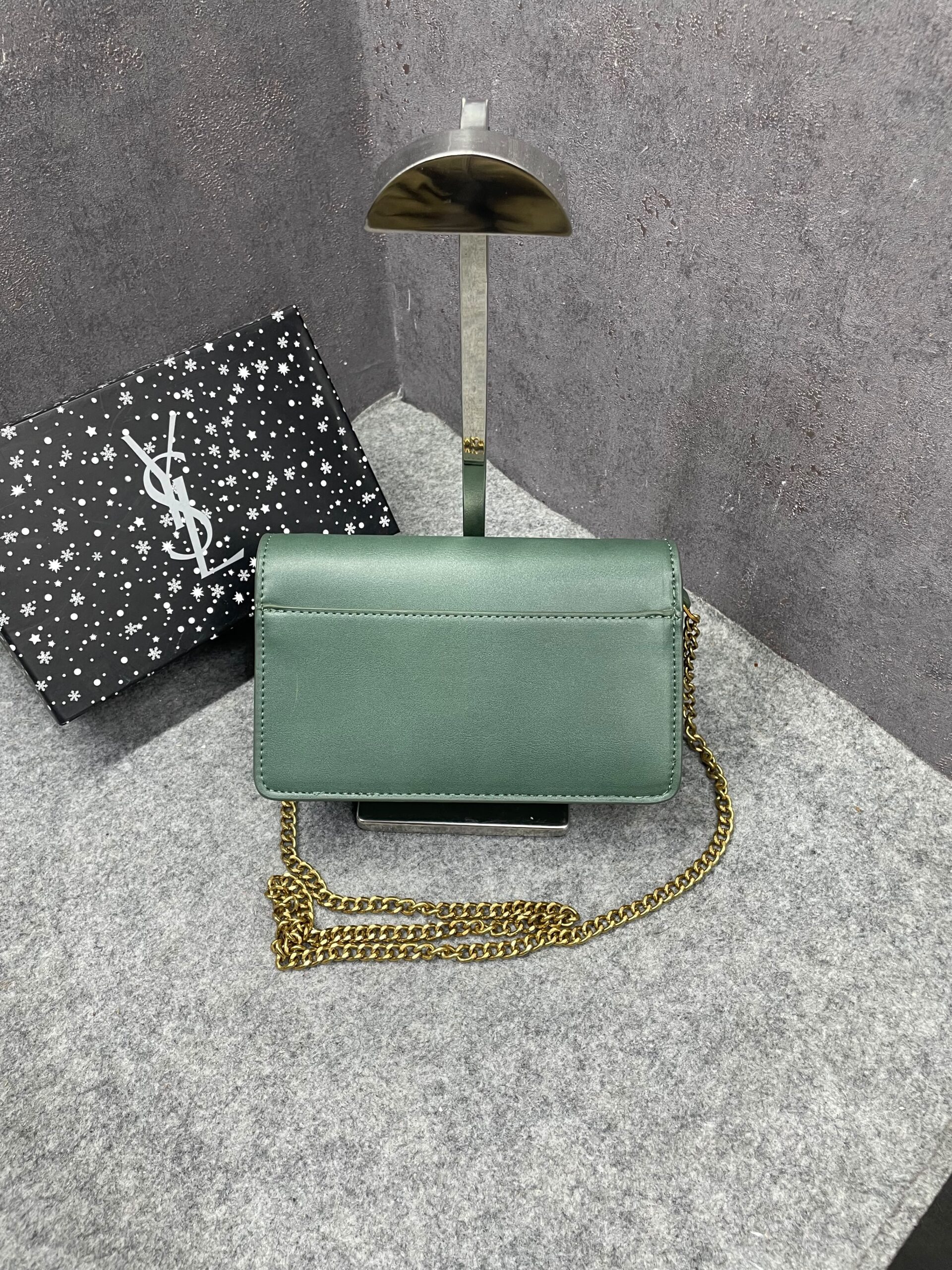 ysl sunset green small shoulder bag with og box & dust cover 8878 green ysl sunset green small shoulder bag with og box & dust cover 8878 green
