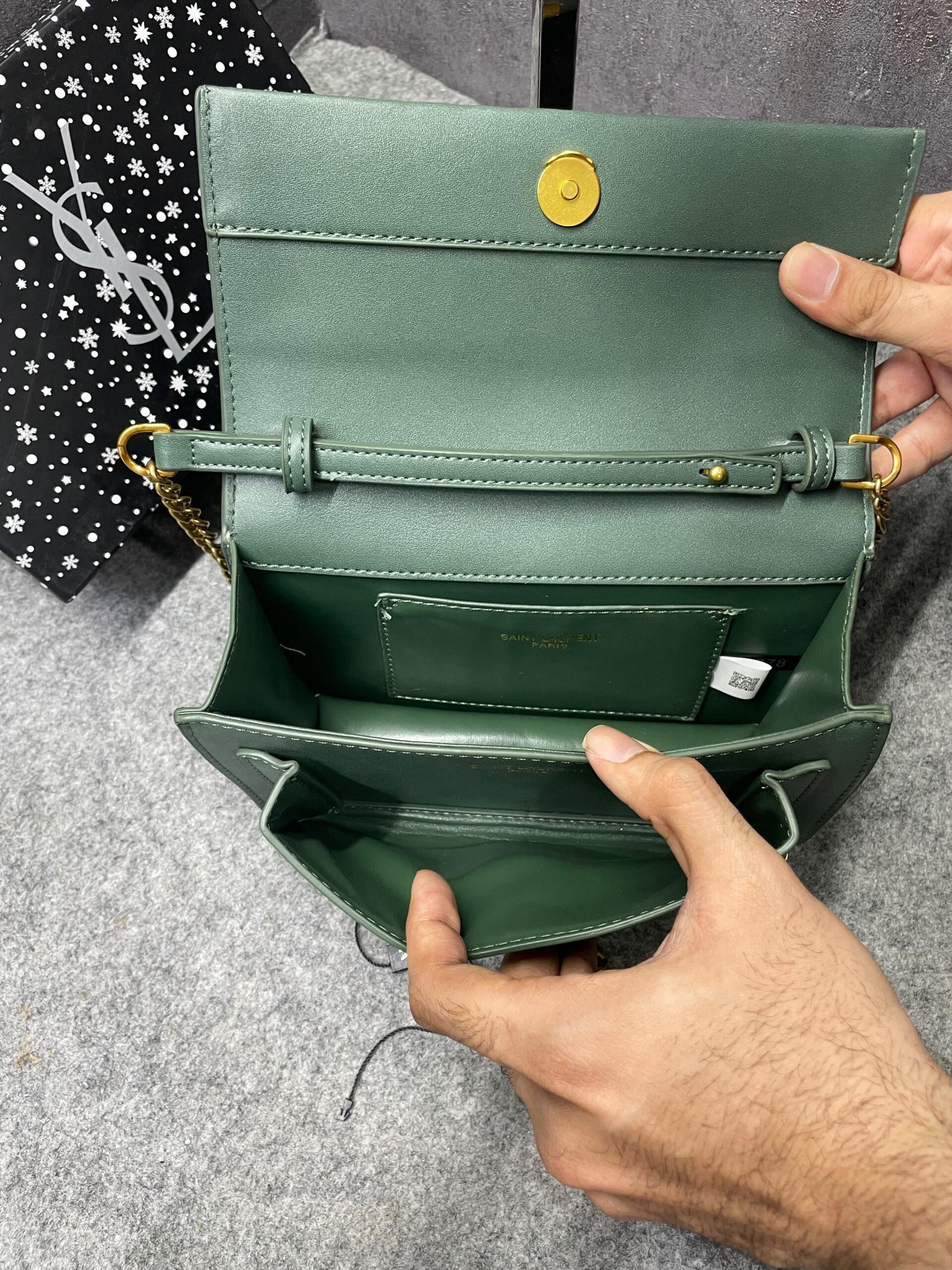 ysl sunset green small shoulder bag with og box & dust cover 8878 green ysl sunset green small shoulder bag with og box & dust cover 8878 green