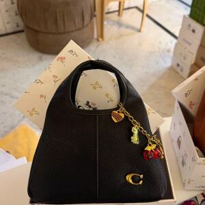 coac lana shoulder bag with folding box with charm 6472