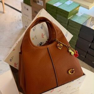 coac lana shoulder bag with folding box with charm 6473
