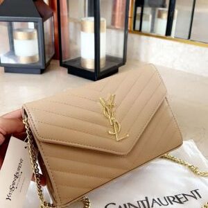 ysl saint laurent grain de poudre matelasse chevron medium monogram with brand box 5907