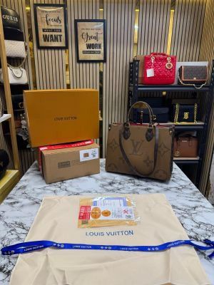 loui vuitton onthego mm empreinte with&double og box and dust bag 6008 loui vuitton onthego mm empreinte with&double og box and dust bag 6008