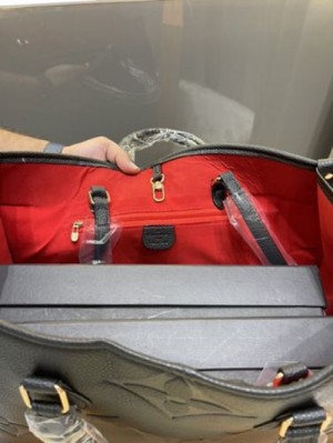 loui vuitton on the go tote bag with og box dust bag 1279 loui vuitton on the go tote bag with og box dust bag 1279