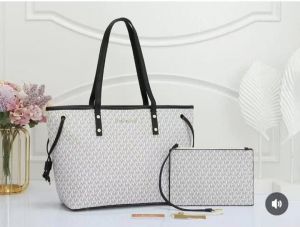 michael kor tote bag with pouch & dust bag brand box 6508