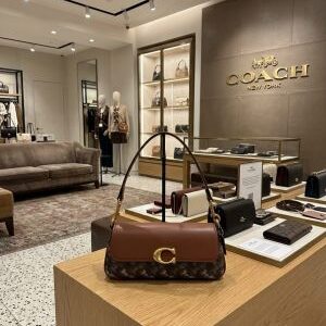 coac georgie shoulder bag with orignal box 6316