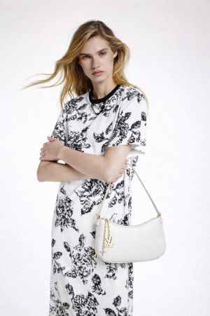 loui vuitton pochette bloom with box 6150 loui vuitton pochette bloom with box 6150