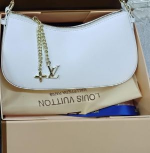 loui vuitton pochette bloom with box 6150 loui vuitton pochette bloom with box 6150