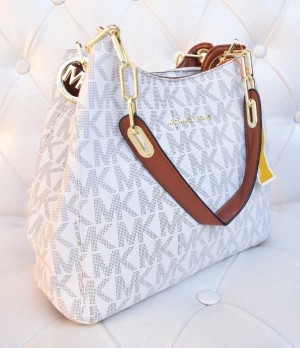 michael kor mirella medium tote bag with dust bag 1005 michael kor mirella medium tote bag with dust bag 1005