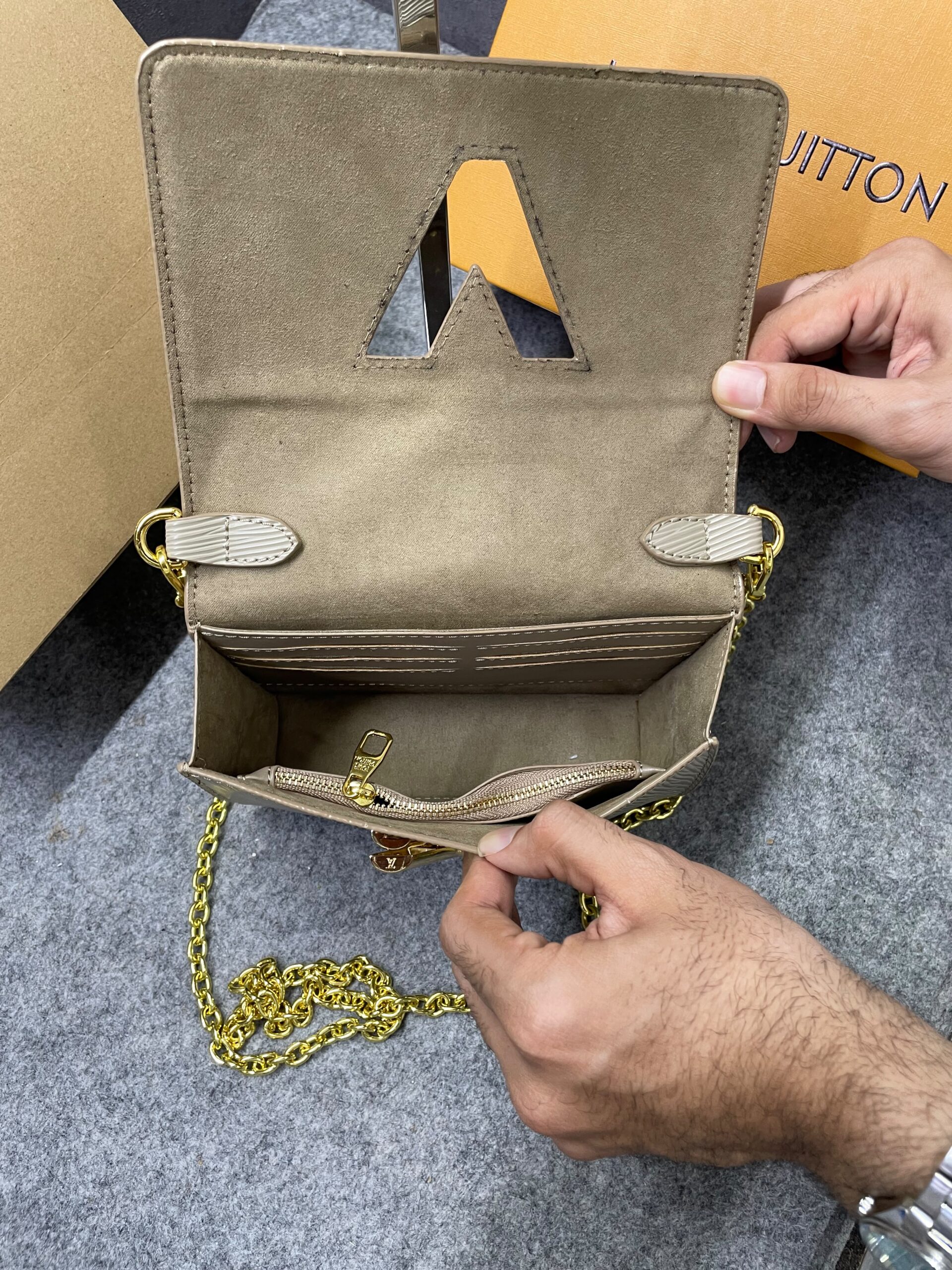 louiis vuitton twist mm bag crafted epi leather sling chain strap with og double dust cover & carry bag kose apricot 43662 louiis vuitton twist mm bag crafted epi leather sling chain strap with og double dust cover & carry bag kose apricot 43662
