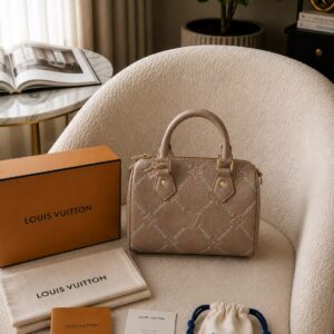 loui vuitton speedy handbag with box 6702