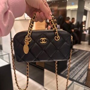 chane 23b retro shopping zipped phone holder with chain woc in black cavier bag with box 1540