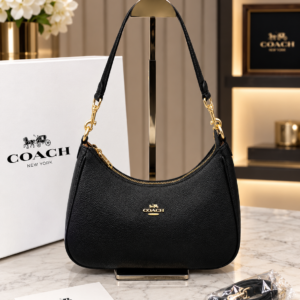 coacch teri hobo large litchi black shoulder bag with og box & dust cover 8006 litchi black