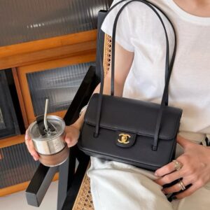 chaneel preppy leather coco small flap bag with og box & dust cover 2113 black