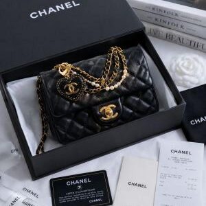 chane quilted cc crush mini flap black purse with folding box 2072
