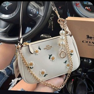 coac nolita classy flowe patch sling bag with box 2034
